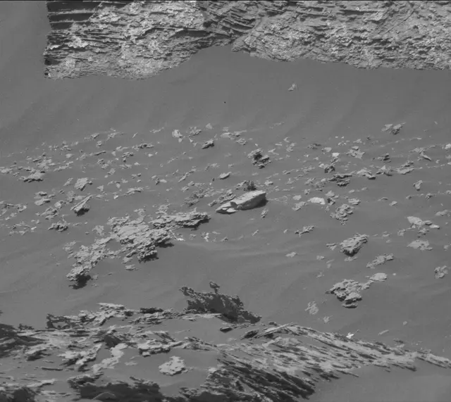 Sol 3079: Mast Camera (Mastcam)