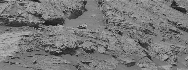 Sol 3081: Mast Camera (Mastcam)