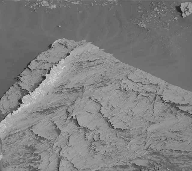 Sol 3081: Mast Camera (Mastcam)