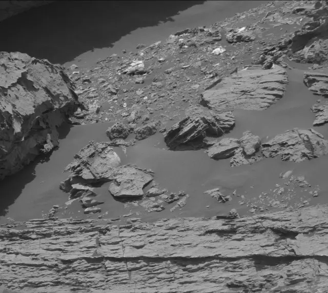 Sol 3081: Mast Camera (Mastcam)