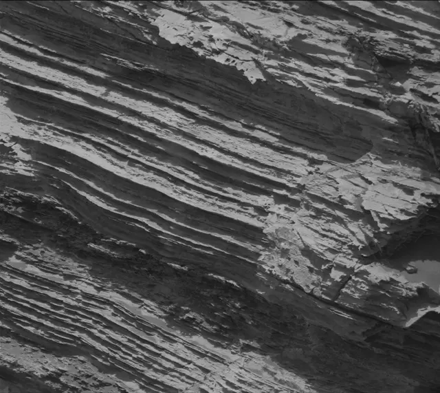 Sol 3081: Mast Camera (Mastcam)