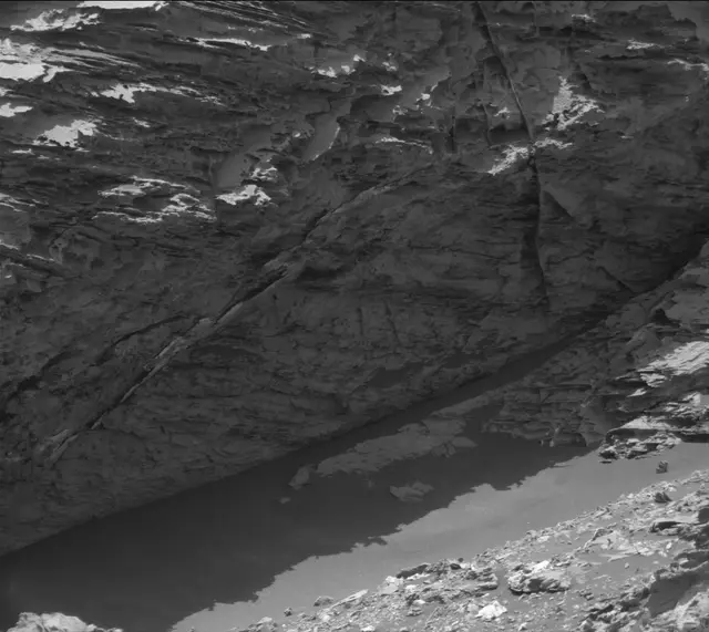 Sol 3081: Mast Camera (Mastcam)