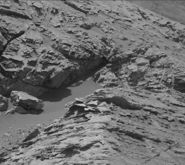 Sol 3081: Mast Camera (Mastcam)