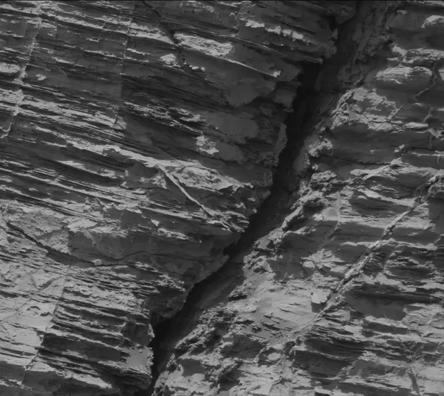 Sol 3081: Mast Camera (Mastcam)