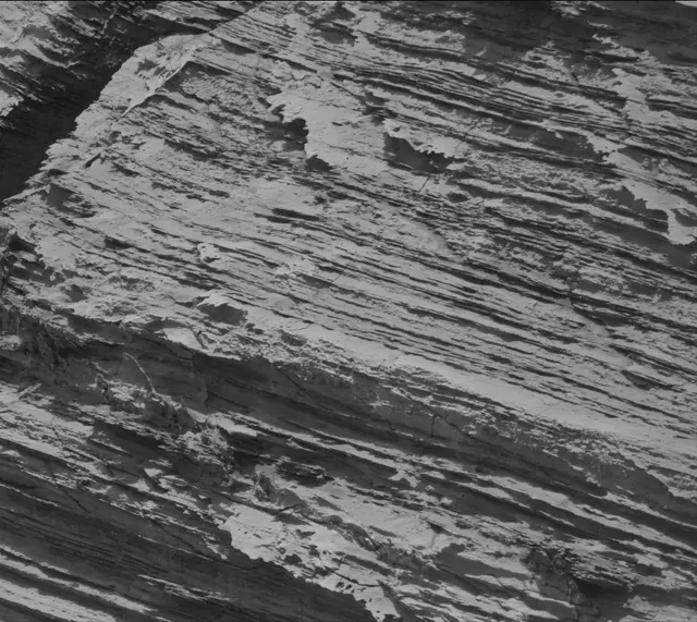 Sol 3081: Mast Camera (Mastcam)