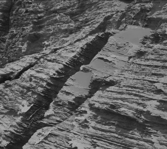 Sol 3081: Mast Camera (Mastcam)