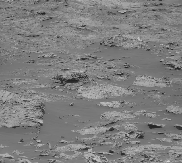 Sol 3081: Mast Camera (Mastcam)