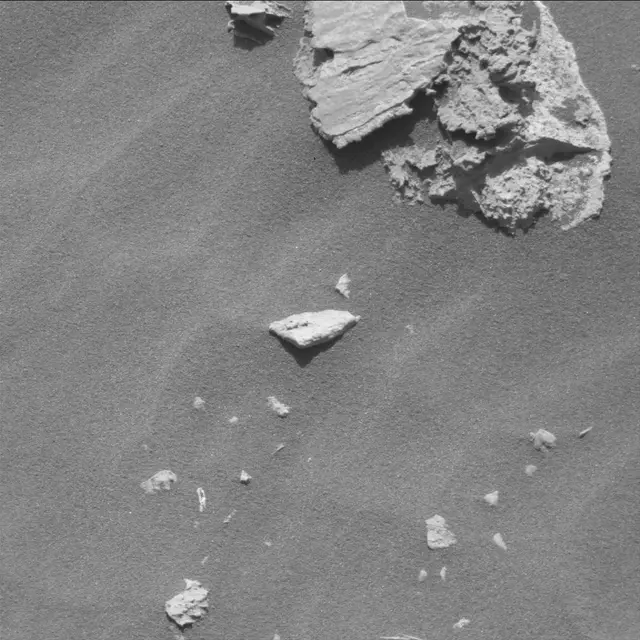 Sol 3081: Mast Camera (Mastcam)