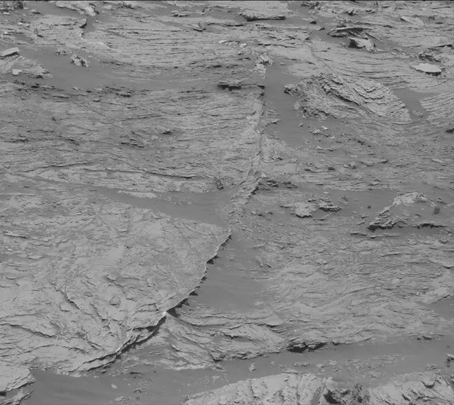 Sol 3083: Mast Camera (Mastcam)