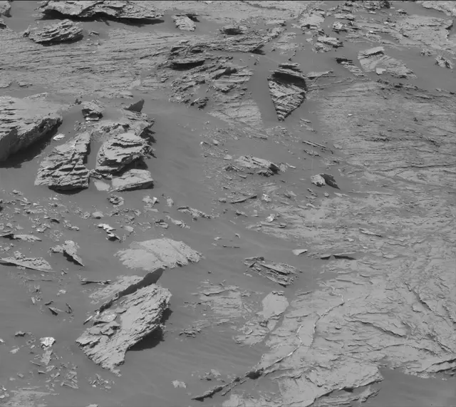 Sol 3083: Mast Camera (Mastcam)
