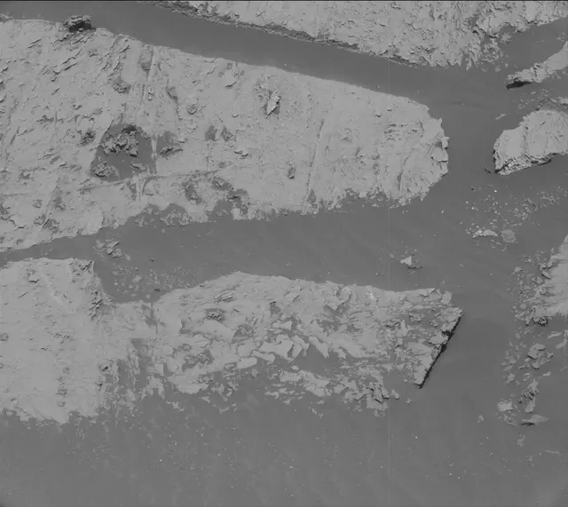 Sol 3083: Mast Camera (Mastcam)