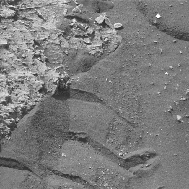 Sol 3083: Mast Camera (Mastcam)
