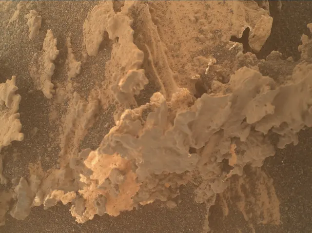 Sol 3083: Mars Hand Lens Imager (MAHLI)