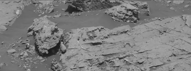 Sol 3085: Mast Camera (Mastcam)