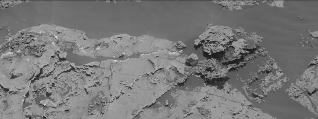 Sol 3085: Mast Camera (Mastcam)
