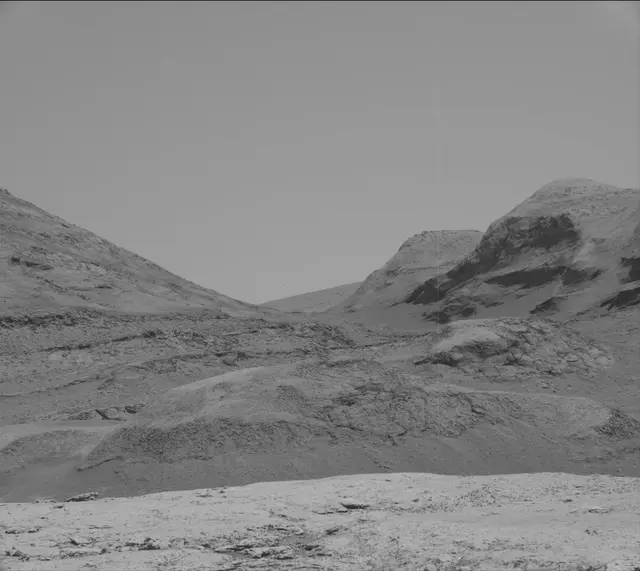 Sol 3085: Mast Camera (Mastcam)