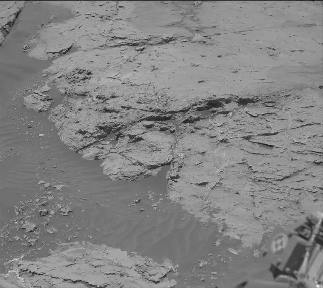 Sol 3085: Mast Camera (Mastcam)