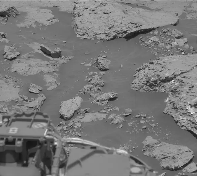 Sol 3085: Mast Camera (Mastcam)