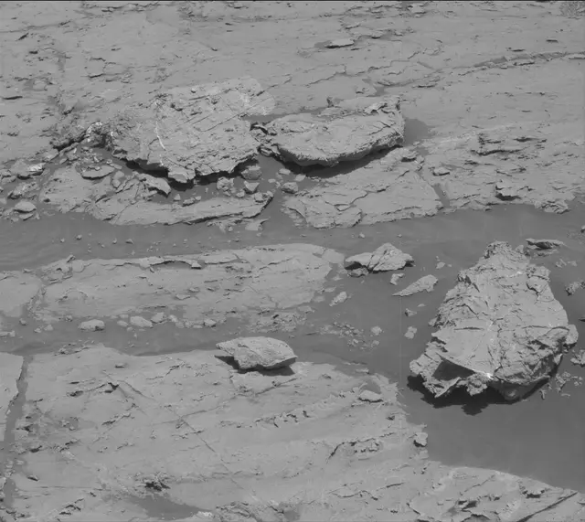 Sol 3085: Mast Camera (Mastcam)
