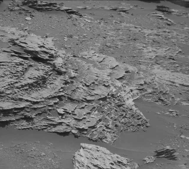 Sol 3085: Mast Camera (Mastcam)