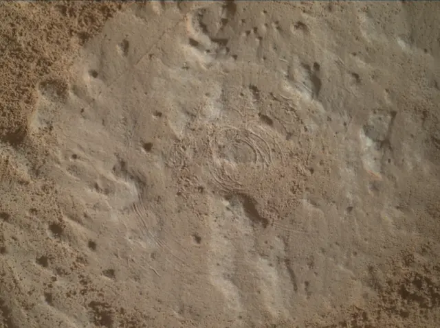 Sol 3085: Mars Hand Lens Imager (MAHLI)