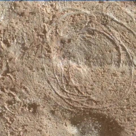 Sol 3085: Mars Hand Lens Imager (MAHLI)