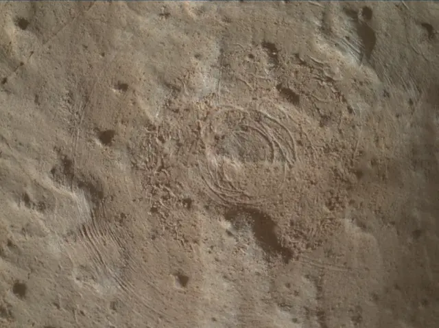 Sol 3085: Mars Hand Lens Imager (MAHLI)