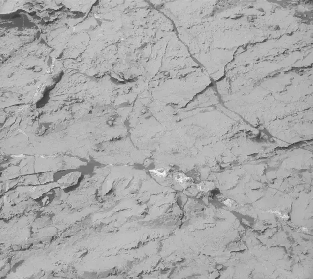 Sol 3086: Mast Camera (Mastcam)
