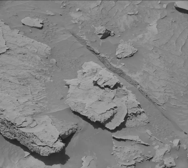 Sol 3086: Mast Camera (Mastcam)
