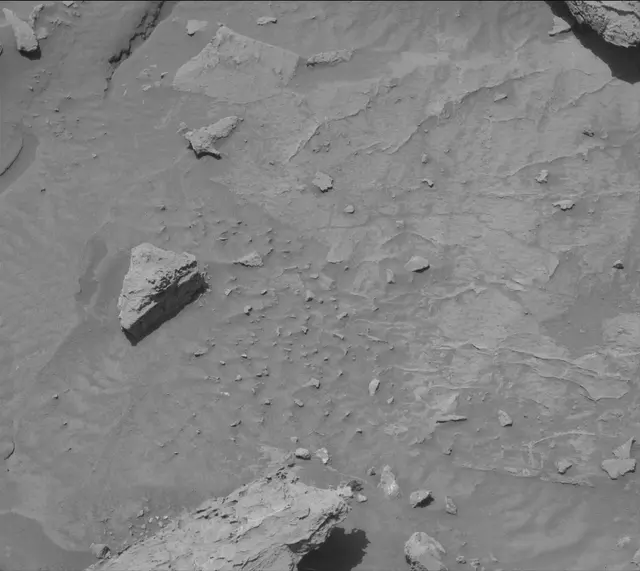 Sol 3086: Mast Camera (Mastcam)