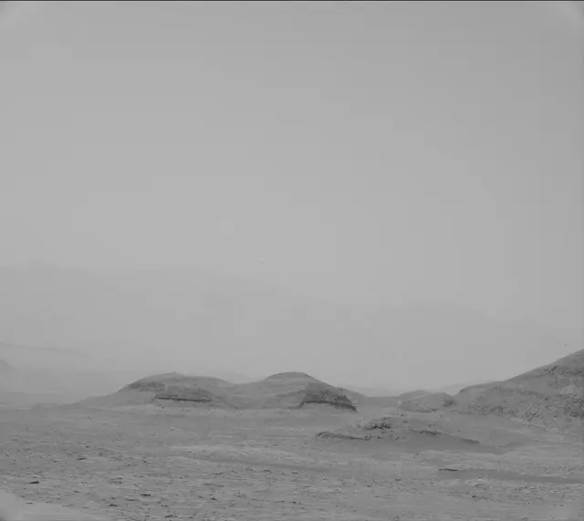 Sol 3086: Mast Camera (Mastcam)