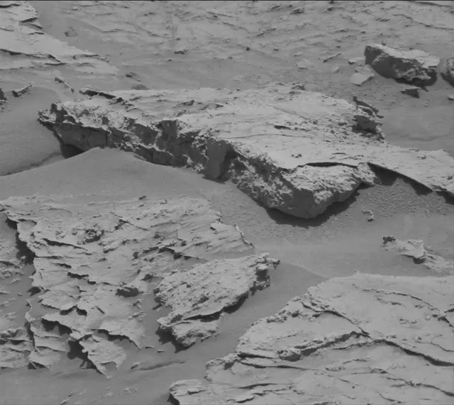 Sol 3088: Mast Camera (Mastcam)