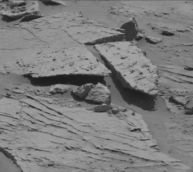 Sol 3088: Mast Camera (Mastcam)