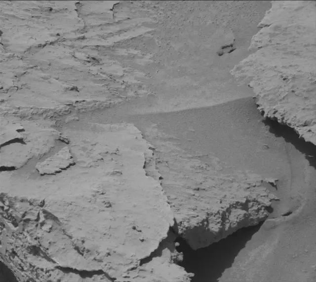 Sol 3088: Mast Camera (Mastcam)