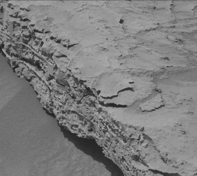 Sol 3088: Mast Camera (Mastcam)