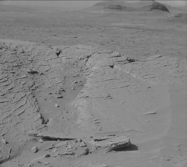 Sol 3090: Mast Camera (Mastcam)