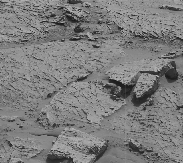 Sol 3090: Mast Camera (Mastcam)