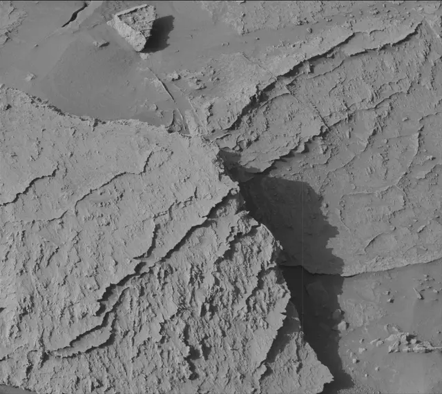 Sol 3090: Mast Camera (Mastcam)