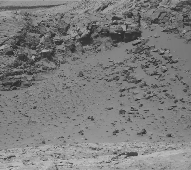 Sol 3091: Mast Camera (Mastcam)