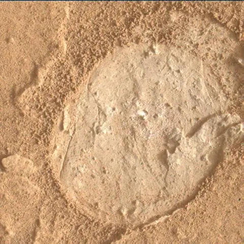 Sol 3092: Mars Hand Lens Imager (MAHLI)
