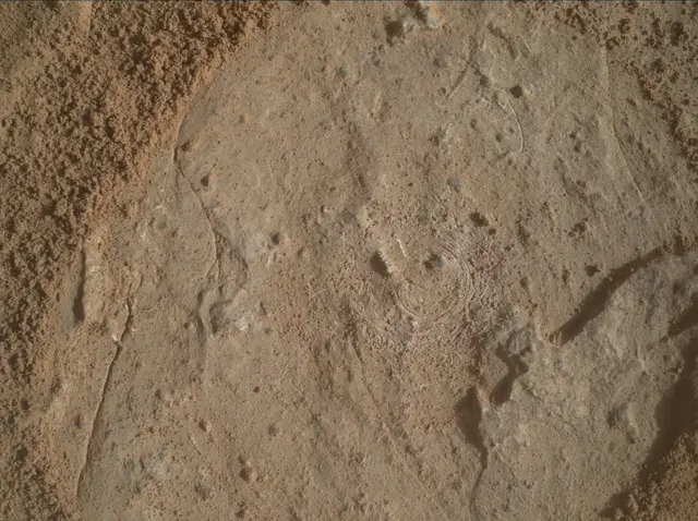 Sol 3092: Mars Hand Lens Imager (MAHLI)