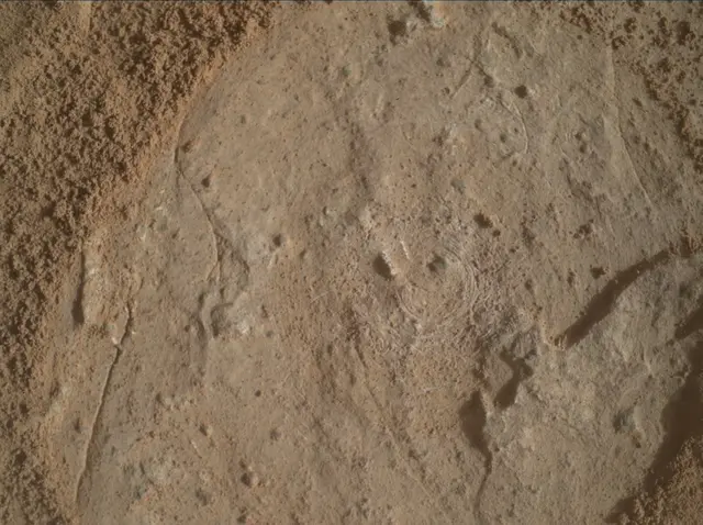 Sol 3092: Mars Hand Lens Imager (MAHLI)