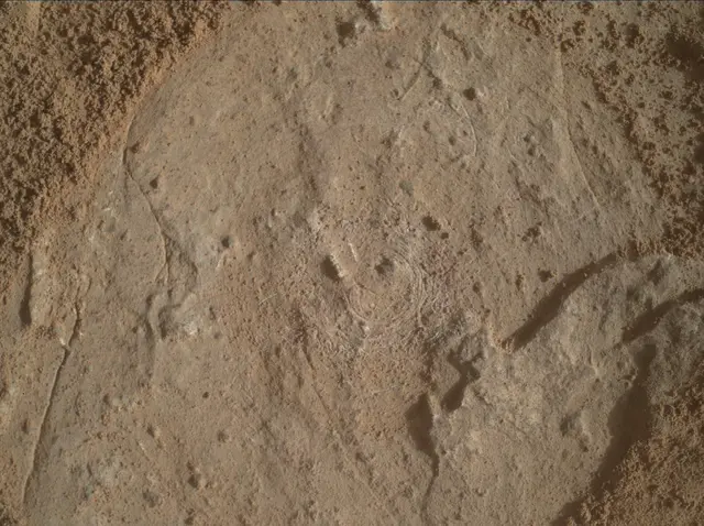 Sol 3092: Mars Hand Lens Imager (MAHLI)