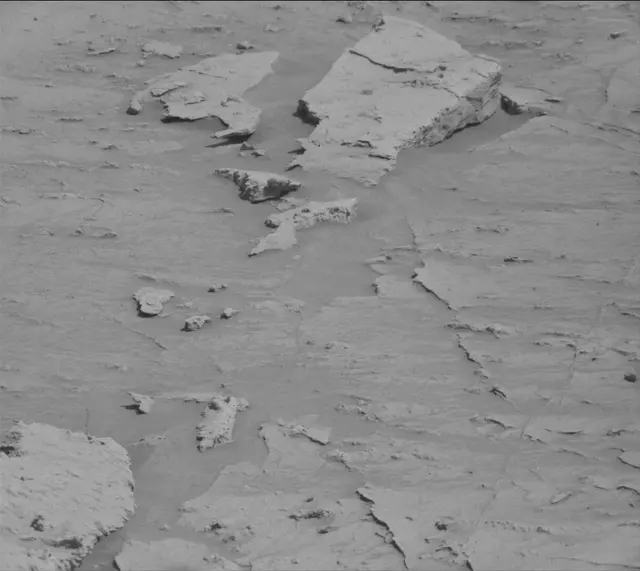 Sol 3093: Mast Camera (Mastcam)