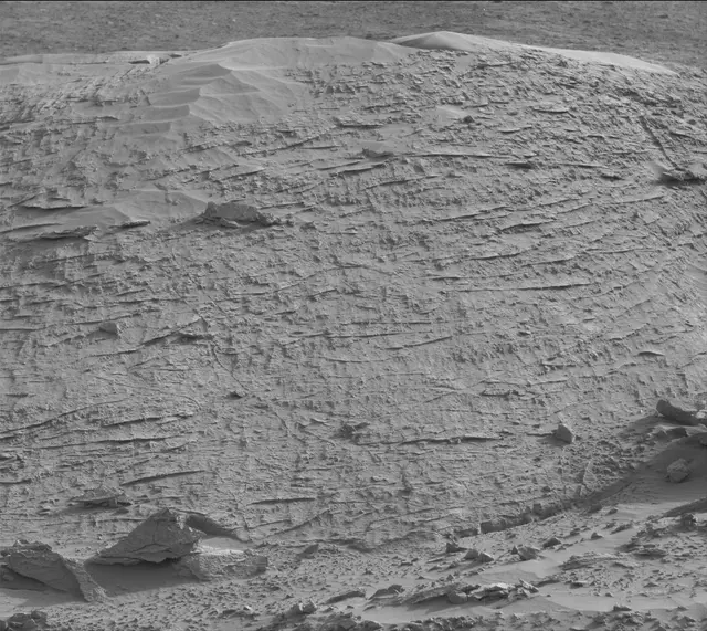 Sol 3094: Mast Camera (Mastcam)