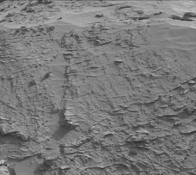 Sol 3094: Mast Camera (Mastcam)