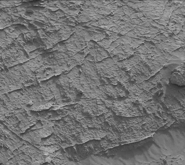 Sol 3094: Mast Camera (Mastcam)