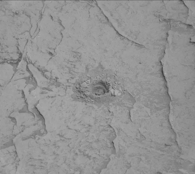 Sol 3095: Mast Camera (Mastcam)