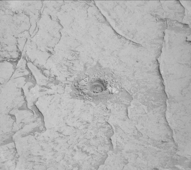 Sol 3095: Mast Camera (Mastcam)