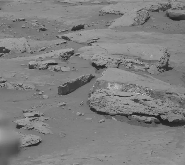 Sol 3095: Mast Camera (Mastcam)